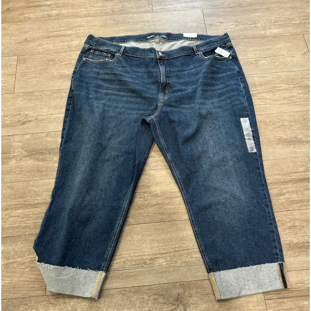 BUNDLE 2 ITEMS FOR $8✨

OLD NAVY mid-rise boyfriend jeans ✨ - Picture 3 of 11